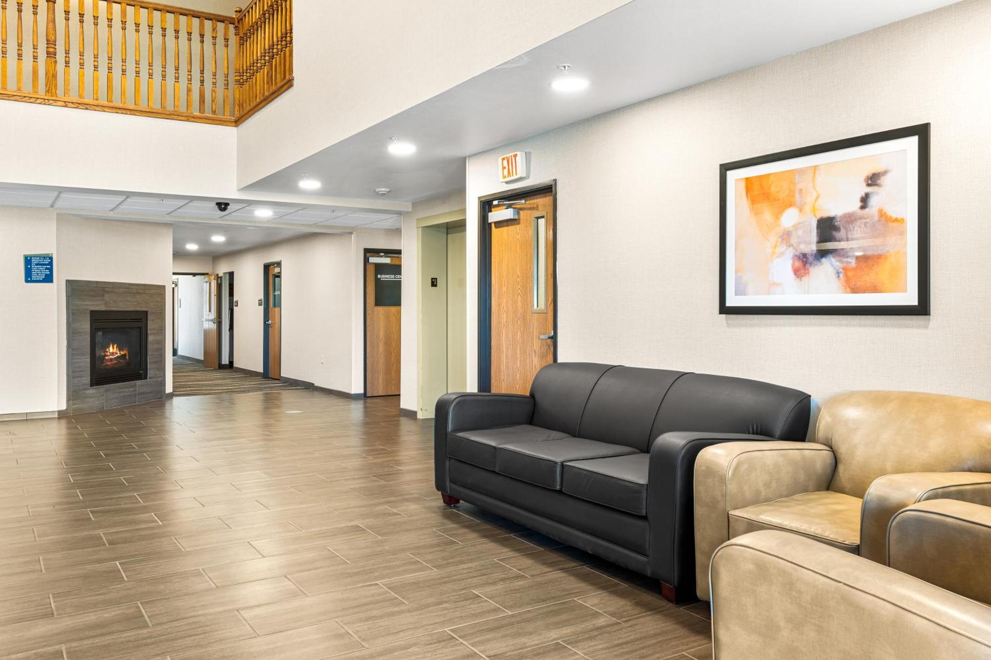 Boarders Inn & Suites By Cobblestone Hotels - Shawano Kültér fotó